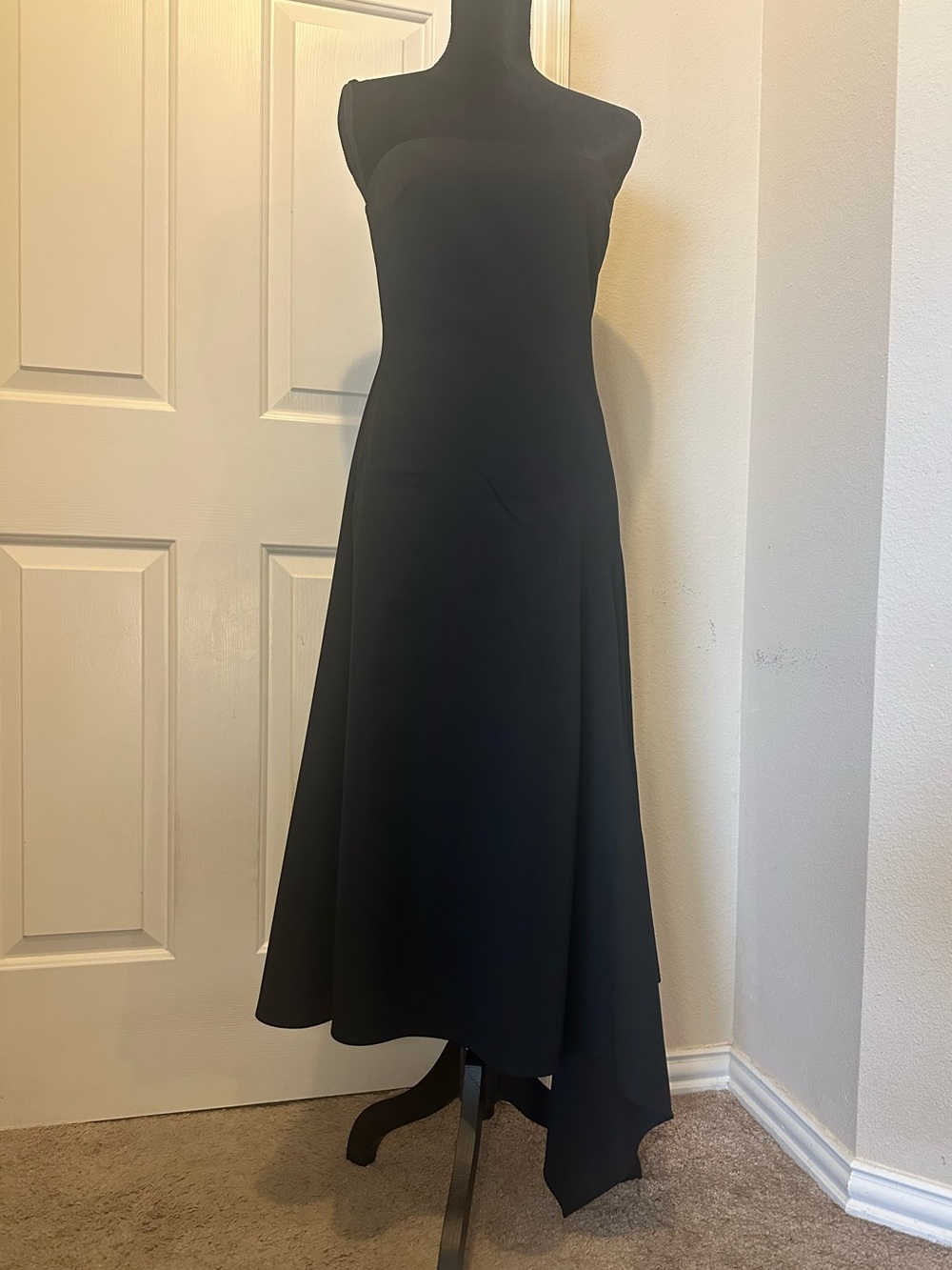 BCBGMAXAZRIA Black Strapless Asymmetrical Hem Formal Dress Gown Size 8 - Picture 11 of 12